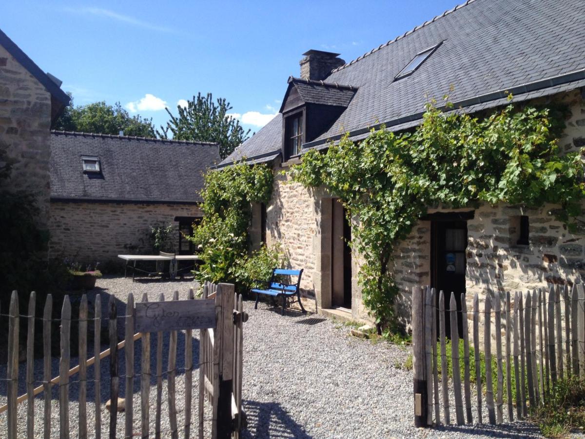 Gites Calmes Ecologiques Saint-Symphorien  Экстерьер фото